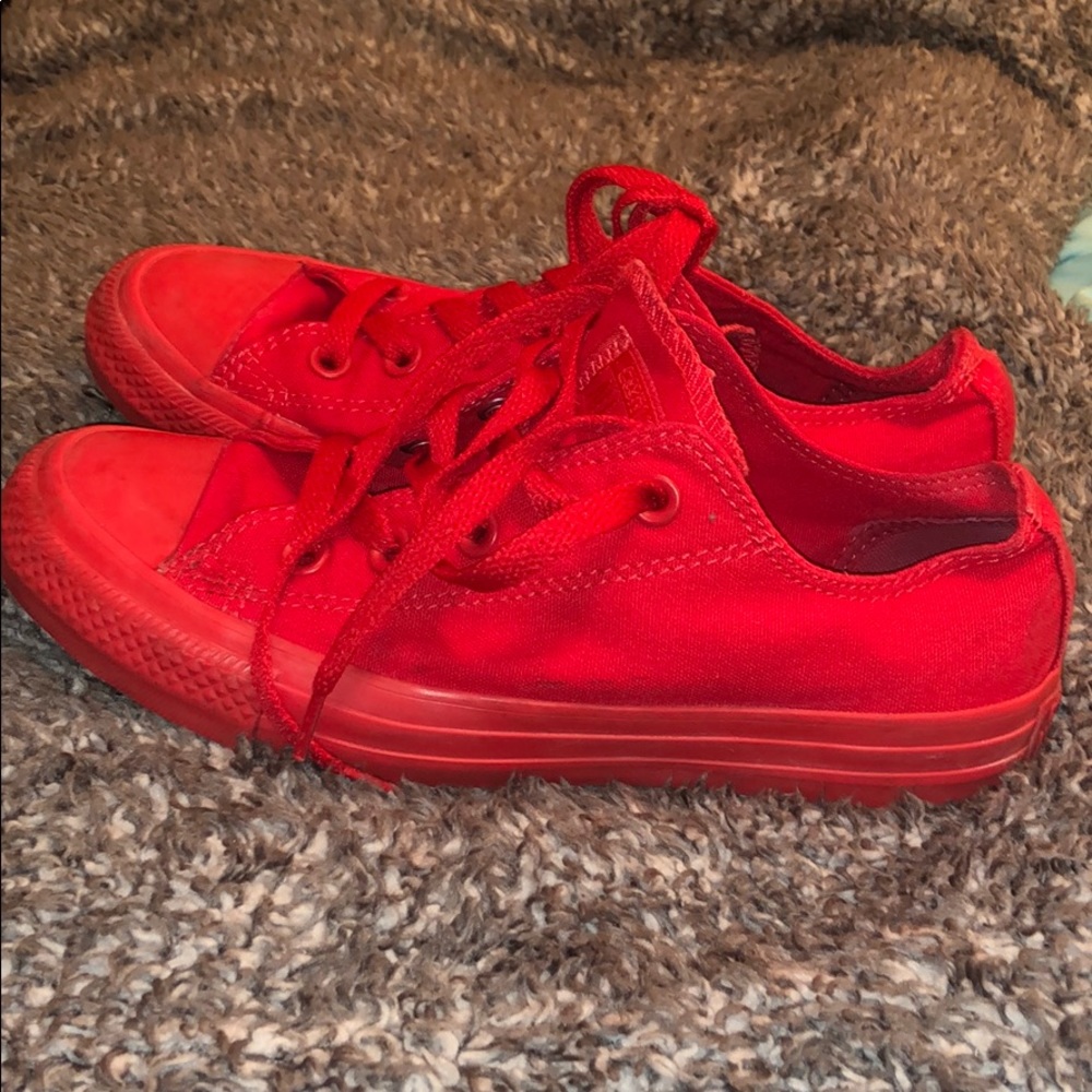 Shoes - Picture 2 of 4